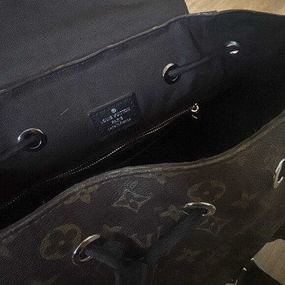 Louis Vuitton Monogram Backpack - Picture 6 of 6